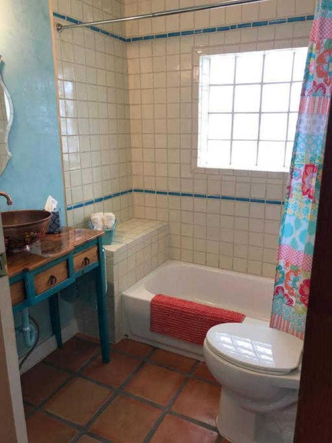 El Viejo Adobe - Across From Sul Ross Campus Bed & Breakfast อัลไพน์ ภายนอก รูปภาพ